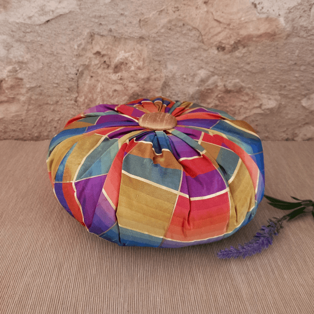 Silk Cushion filled with Lavender – Lavender Filled Silk Pillow